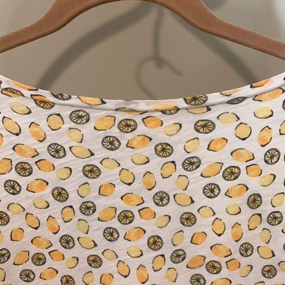 LOFT Lemon 🍋 Tee - Picture 4 of 4